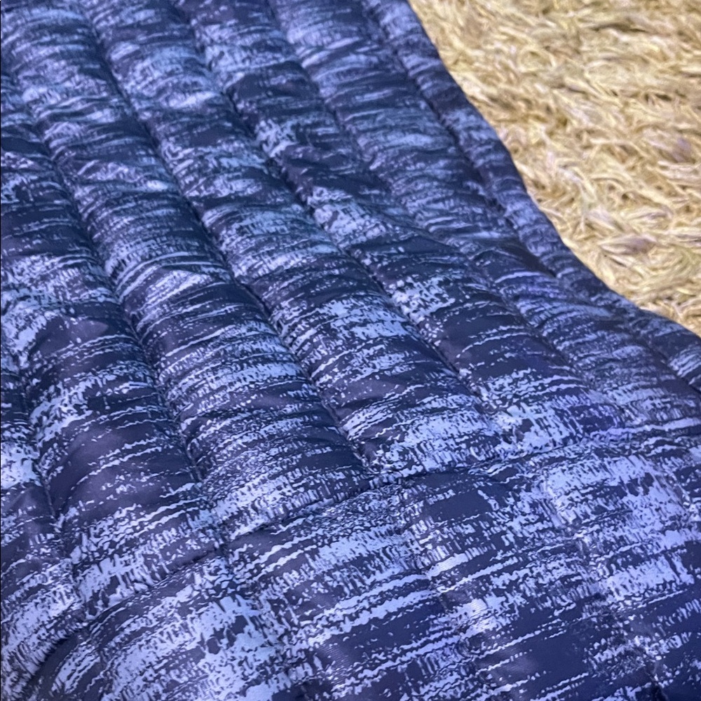Patagonia Navy and Light Gray Puffer Jacket - Picture 8 of 11